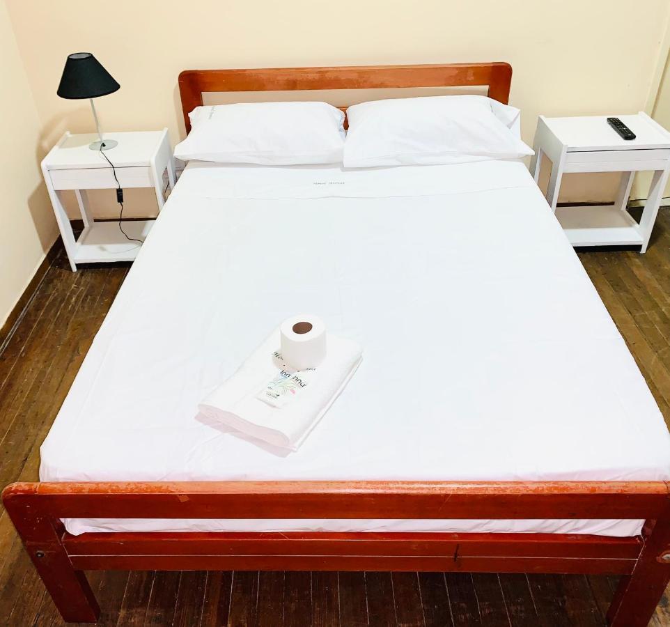בואנוס איירס Hotel Atenas מראה חיצוני תמונה