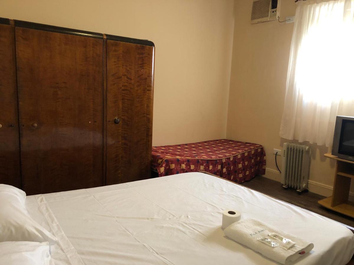 בואנוס איירס Hotel Atenas מראה חיצוני תמונה